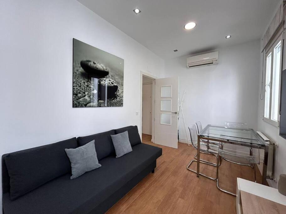 Flat In The Barrio De Delicias, Apartamento Madrid